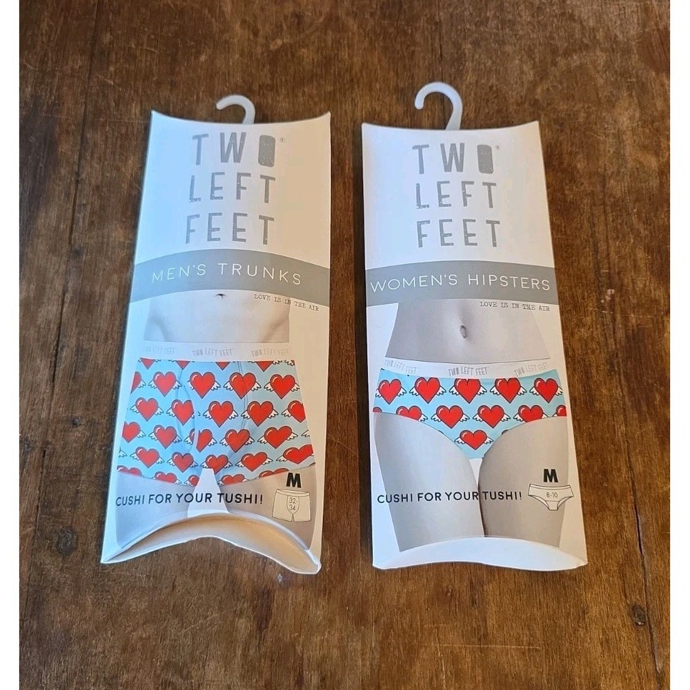Two Left Feet Underwear Set Love Is In the Air Winged Hearts Mens Womens‎ M